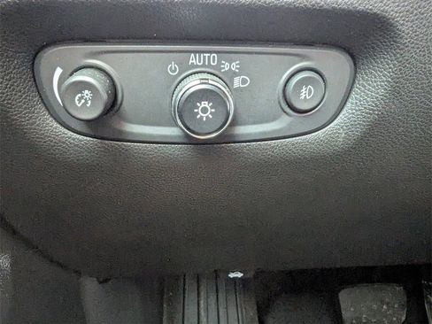 Used 2020 Chevrolet Traverse RS image 26