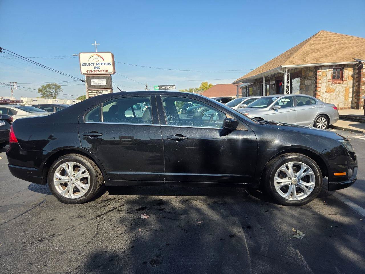 Used 2011 Ford Fusion SE FWD image 6