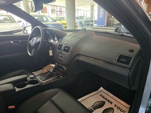 Used 2010 Mercedes-Benz C 300 Sedan w/ Multimedia Pkg image 13