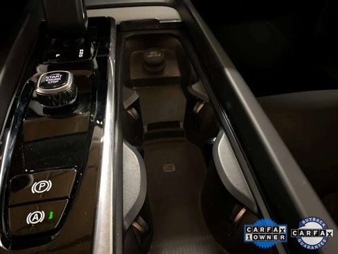 Used 2025 Volvo XC60 B5 Plus image 58