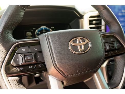 Used 2022 Toyota Tundra Limited AWD/4WD image 37
