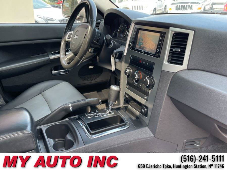 Used 2010 Jeep Grand Cherokee Laredo AWD/4WD image 28