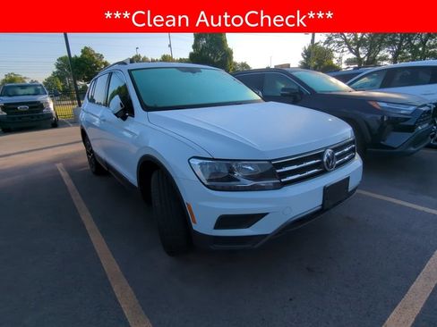 Used 2021 Volkswagen Tiguan SE AWD/4WD image 3