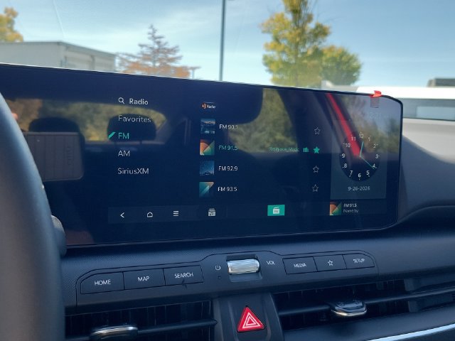 New 2026 Kia K4 FWD image 18