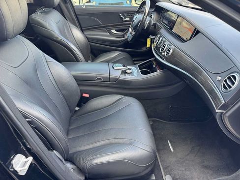 Used 2017 Mercedes-Benz S 550 Sedan image 15