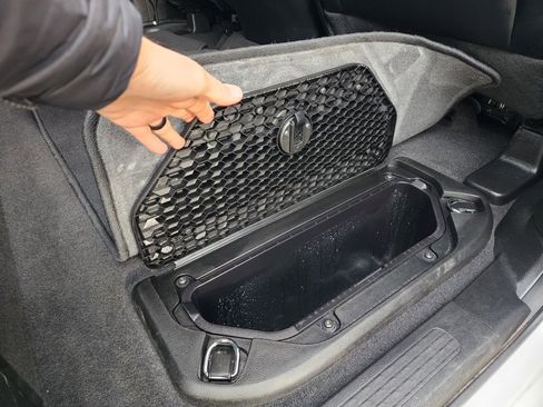 Used 2025 RAM 1500 Laramie image 17