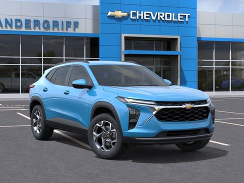 New 2026 Chevrolet Trax LT w/ Driver Confidence Package FWD image 29
