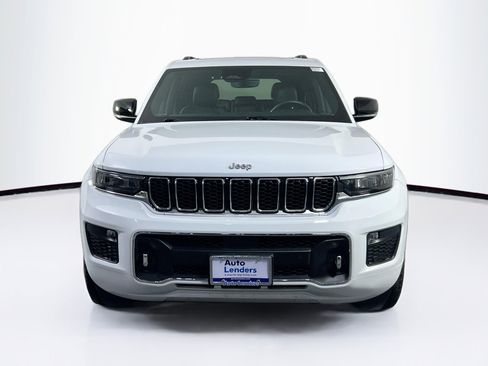 Used 2022 Jeep Grand Cherokee Overland AWD/4WD image 2