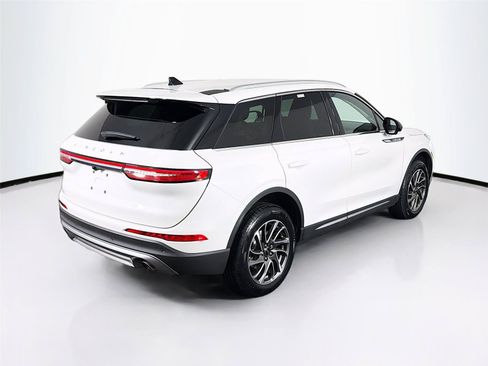 Used 2022 Lincoln Corsair AWD w/ Equipment Group 101A image 11