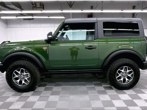 Used 2025 Ford Bronco Badlands AWD/4WD image 13