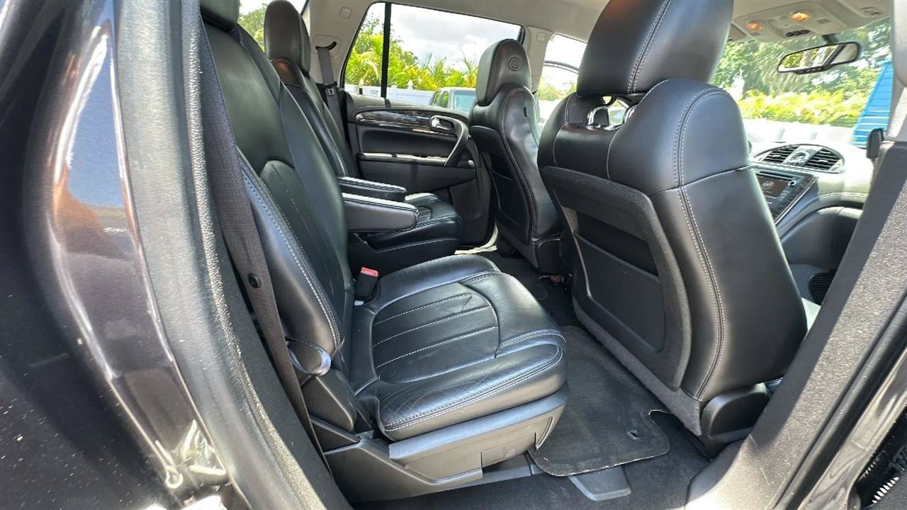 Used 2014 Buick Enclave Leather FWD image 29