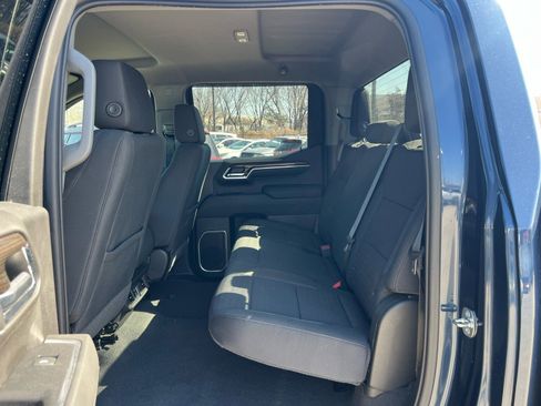 Used 2022 Chevrolet Silverado 1500 LT image 17