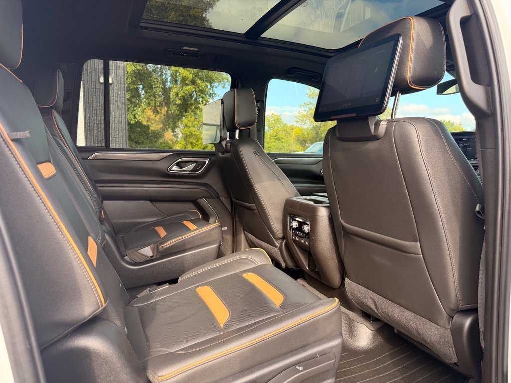 Used 2021 GMC Yukon XL AT4 w/ AT4 Premium Plus Package AWD/4WD image 31