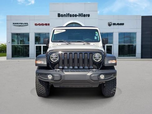 Used 2022 Jeep Wrangler Sport AWD/4WD image 2