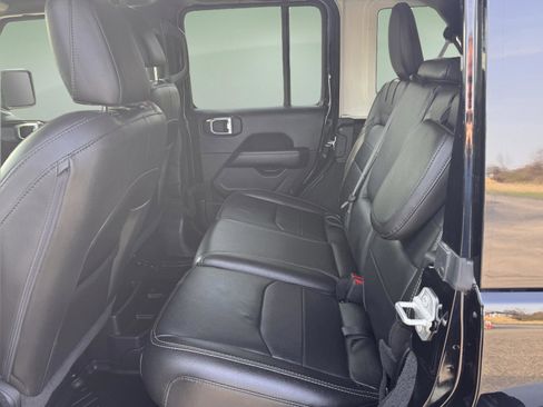 Used 2023 Jeep Wrangler Sahara w/ Cold Weather Group image 14