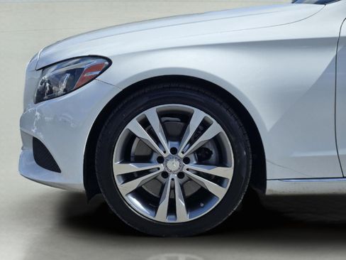 Used 2017 Mercedes-Benz C 300 Sedan image 9
