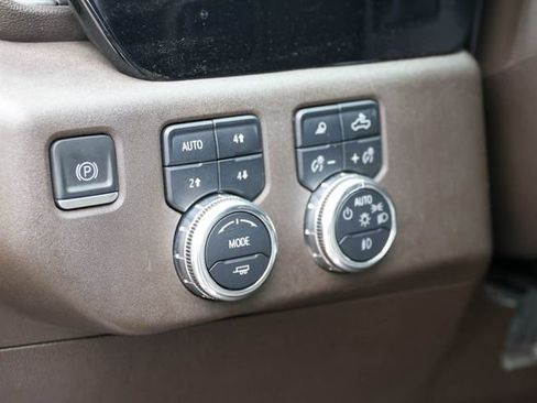 Used 2024 GMC Sierra 2500 SLT w/ SLT Convenience Package AWD/4WD image 12