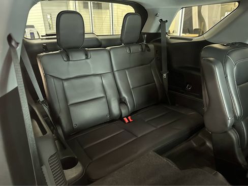 Used 2021 Ford Explorer XLT w/ Equipment Group 202A image 41