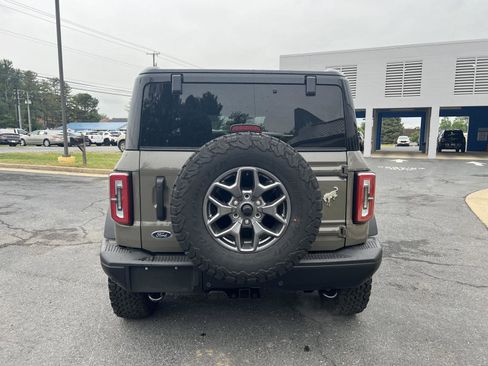 Used 2025 Ford Bronco Badlands AWD/4WD image 4