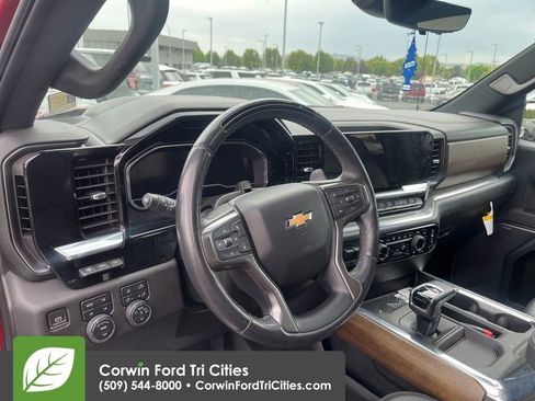 Used 2023 Chevrolet Silverado 1500 High Country AWD/4WD image 13