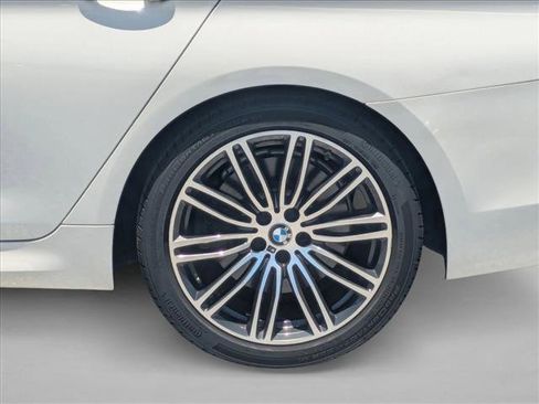 Used 2019 BMW 540i w/ M Sport Package RWD image 16
