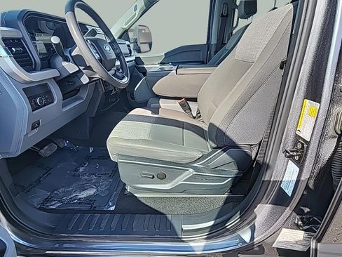 Certified 2025 Ford F350 XLT image 23