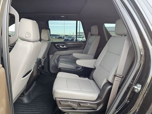 Used 2023 Chevrolet Tahoe Z71 image 17