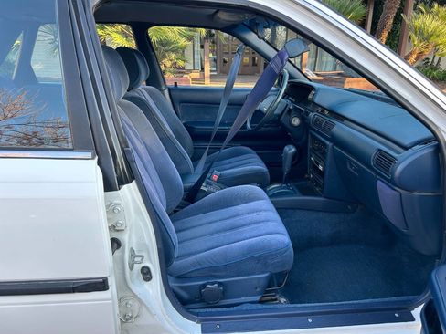 Used 1991 Toyota Camry Deluxe image 33