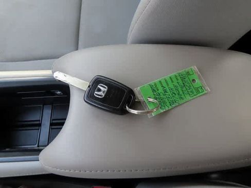 Certified 2022 Honda HR-V LX image 24