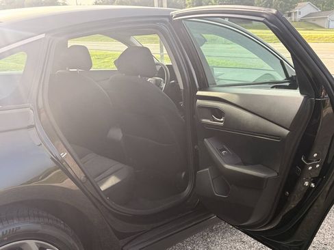 Used 2023 Honda Accord EX image 22