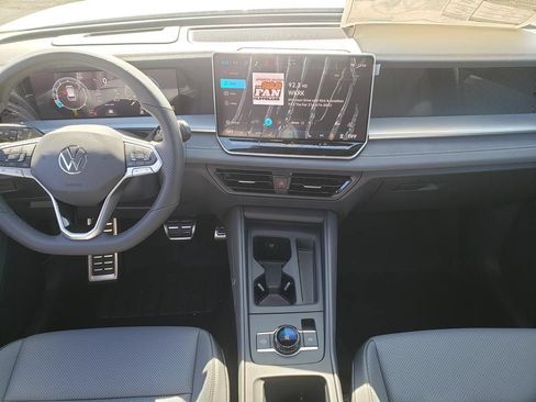 New 2026 Volkswagen Tiguan SE R-Line AWD/4WD image 8