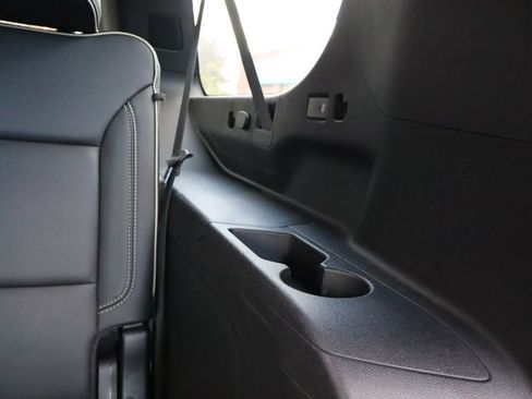 Used 2023 Chevrolet Suburban Premier image 52