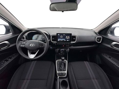 New 2026 Hyundai Venue SEL FWD image 13