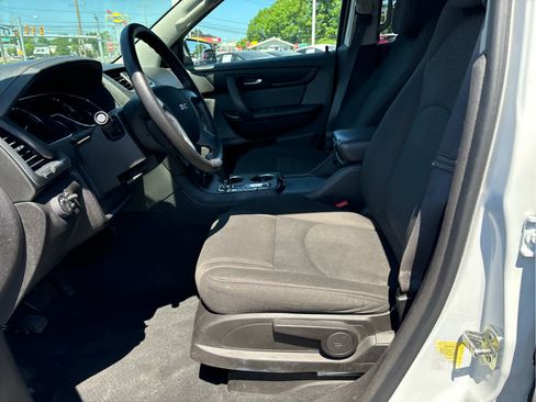 Used 2016 GMC Acadia SLE FWD image 8