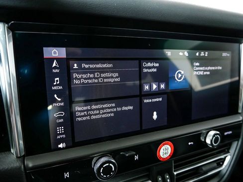 New 2026 Porsche Macan S image 15