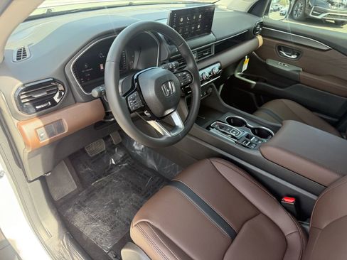 New 2026 Honda Pilot Touring image 11
