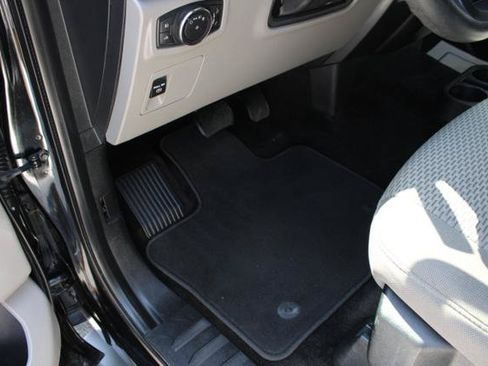 Used 2018 Ford F150 XLT AWD/4WD image 22