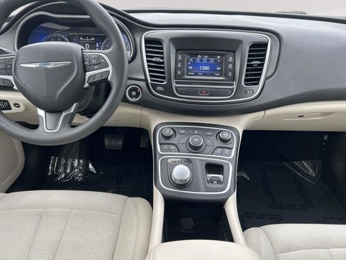 Used 2016 Chrysler 200 Limited FWD image 13