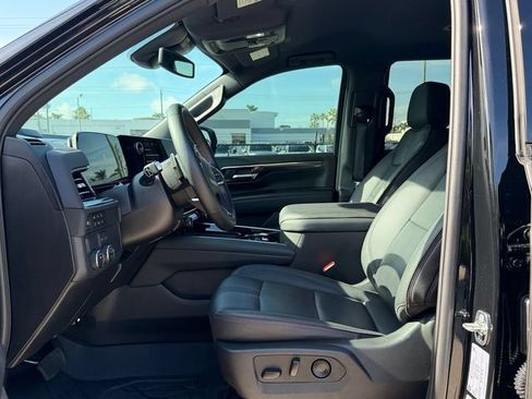 Used 2025 Chevrolet Tahoe RST w/ Comfort Package RWD image 10
