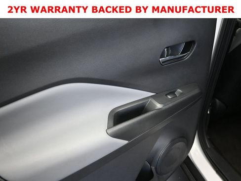 Used 2024 Nissan Kicks SR w/ SR Premium Package image 15