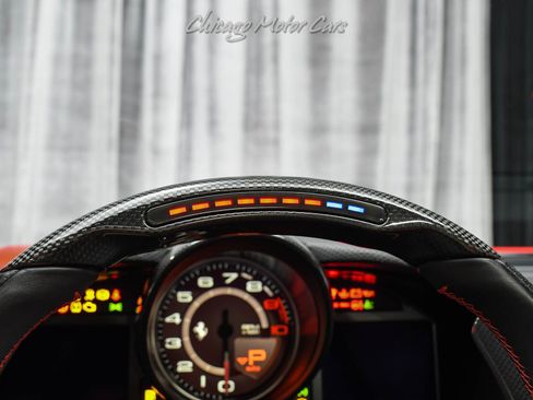 Used 2021 Ferrari 812 GTS image 10