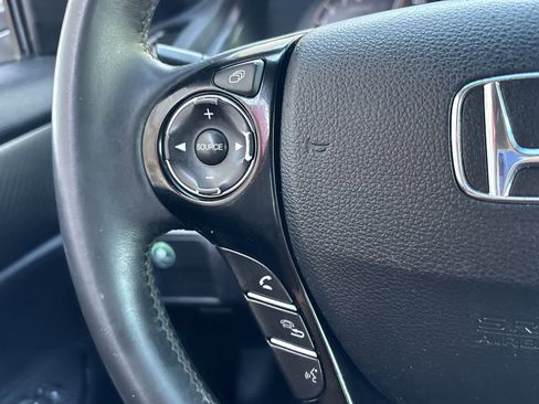 Used 2016 Honda Accord Sport image 33