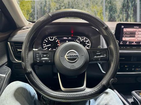 Used 2021 Nissan Rogue S AWD/4WD image 16