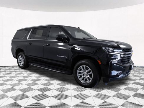 Used 2022 Chevrolet Suburban LT AWD/4WD image 22