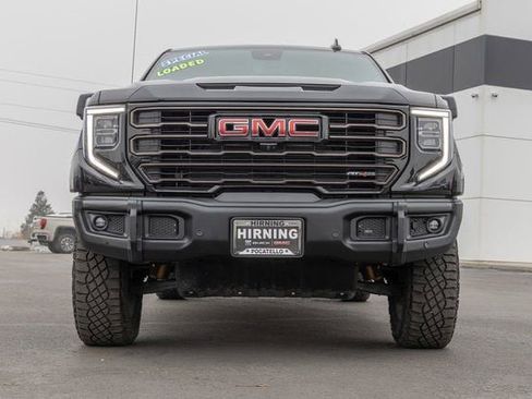 Used 2025 GMC Sierra 1500 AT4X image 30