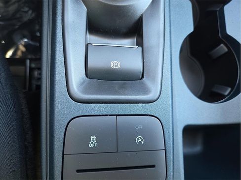 New 2026 Ford Maverick XL image 17