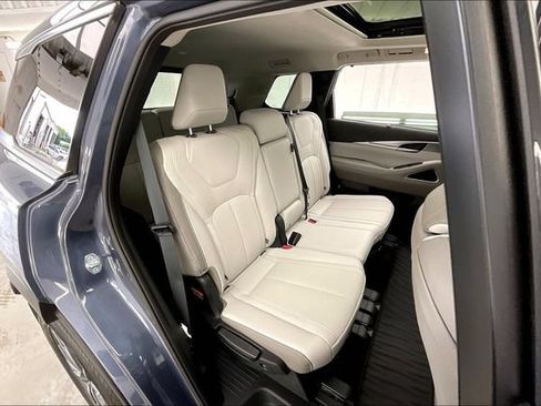 Certified 2026 INFINITI QX60 Luxe w/ Cargo Package AWD/4WD image 20