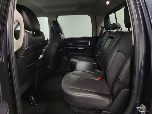 Used 2015 RAM 1500 Laramie w/ Convenience Group image 24