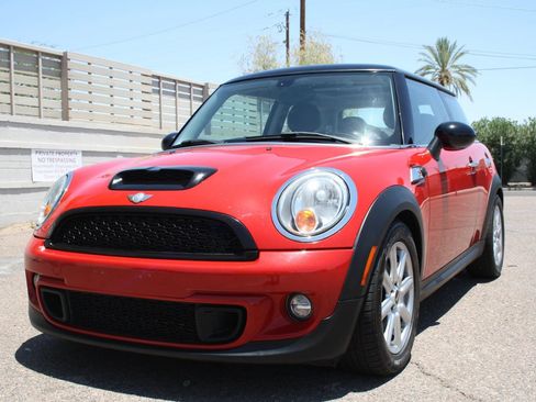 Used 2013 MINI Cooper S FWD image 9