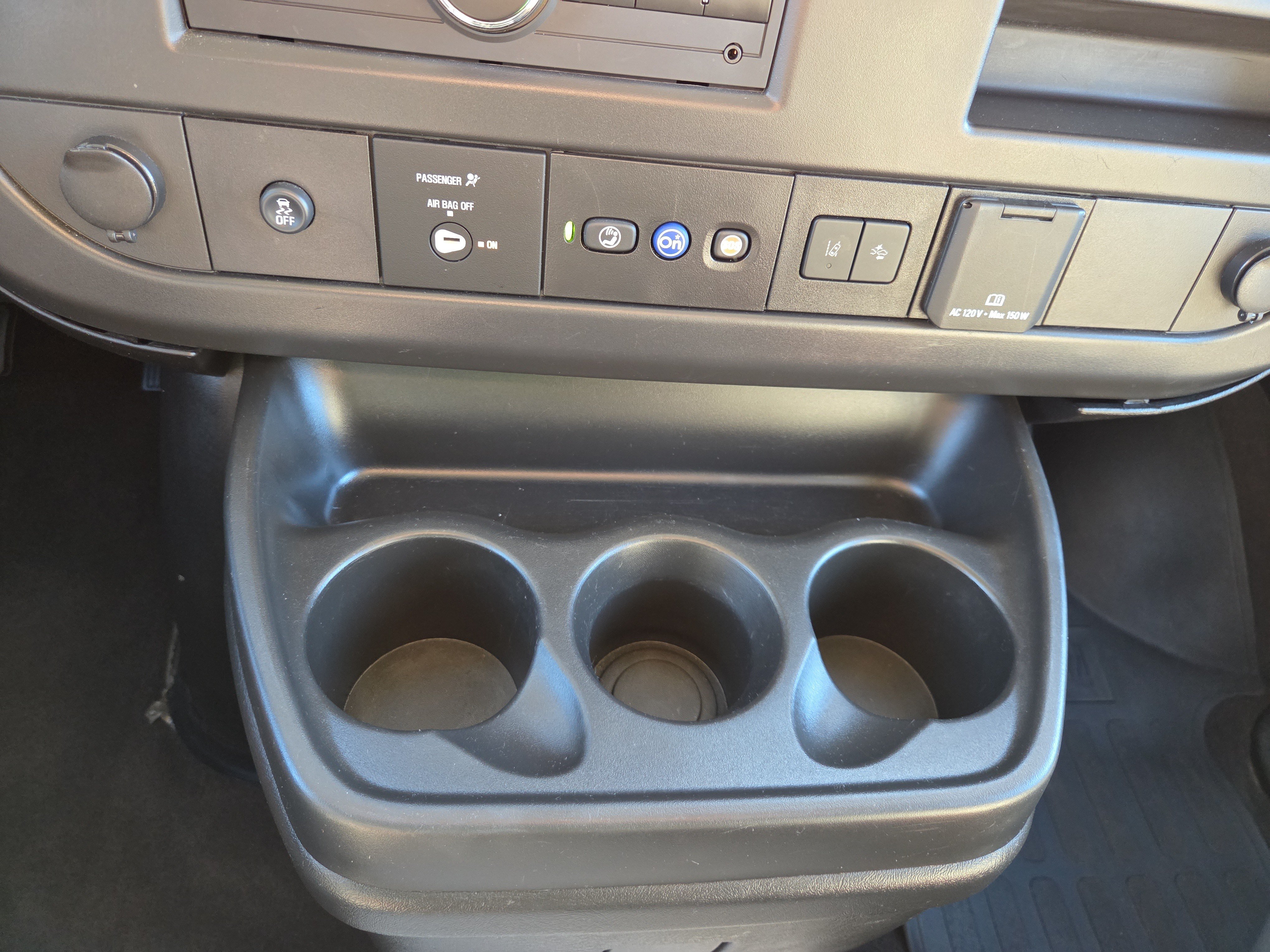 Used 2025 Chevrolet Express 3500 LT w/ LT Preferred Equipment Group RWD image 15